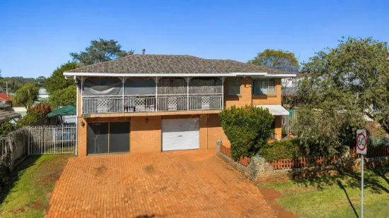 152 Alderley Street, Centenary Heights, Qld 4350