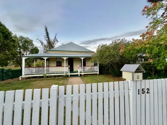 152 Kent Street, Oakey, Qld 4401