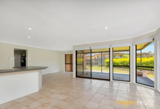 153 Glenfield St, Parkinson, Qld 4115
