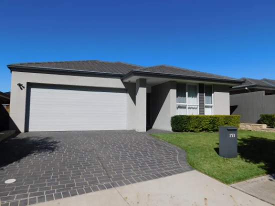 153 Middleton Drive, Middleton Grange NSW 2171-Image