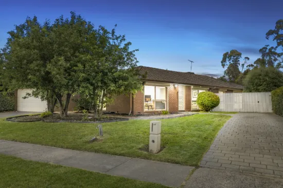 154 Waradgery Drive, Rowville, Vic 3178