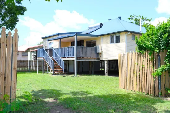 155 Lakes Creek Road, Berserker, Qld 4701