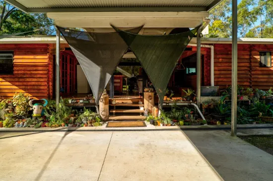 156 Highland Street, Esk, Qld 4312