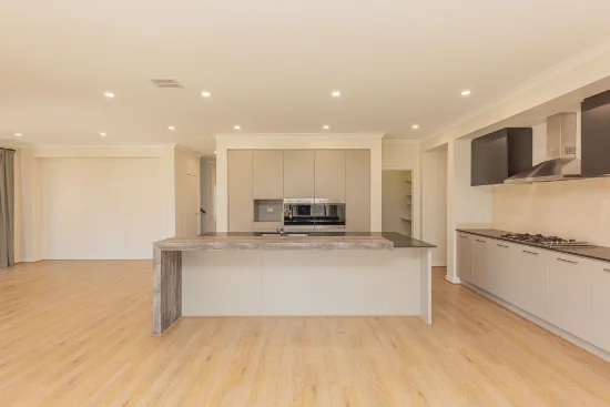 156 Homestead Road, Berwick VIC 3806-Image
