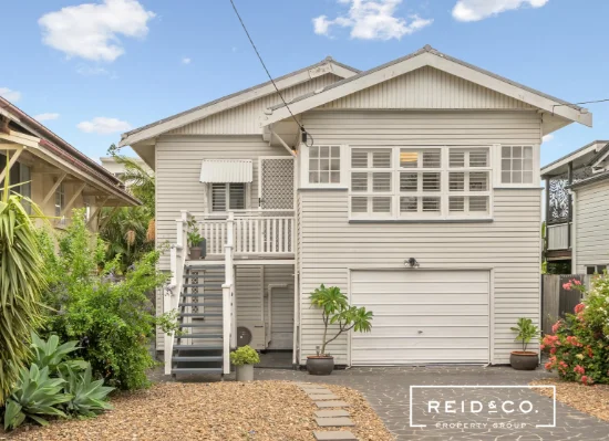 156 Prince Edward Parade, Scarborough, Qld 4020