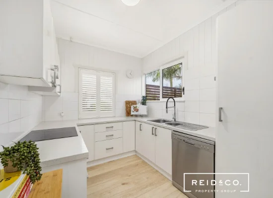 156 Prince Edward Parade, Scarborough, Qld 4020-Image