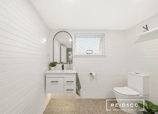 156 Prince Edward Parade, Scarborough, Qld 4020-Image