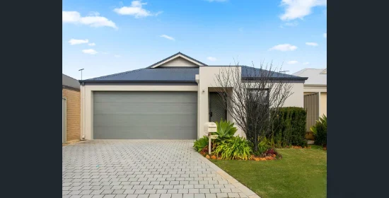 156 Shiraz Boulevard, Pearsall, WA 6065