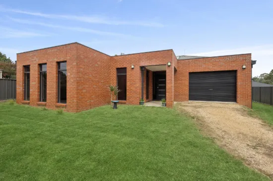 156 Victoria Road, Harcourt, Vic 3453