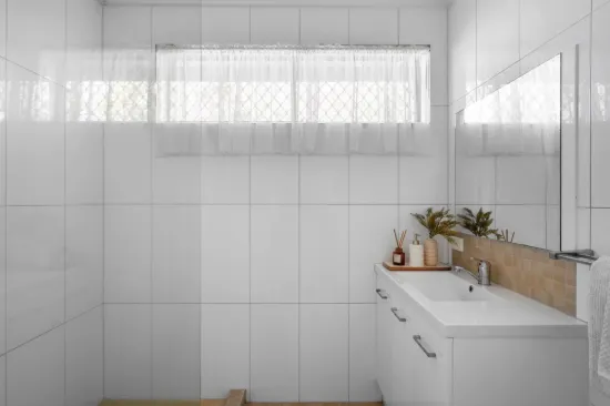 157 The Esplanade, Coombabah QLD 4216-Image