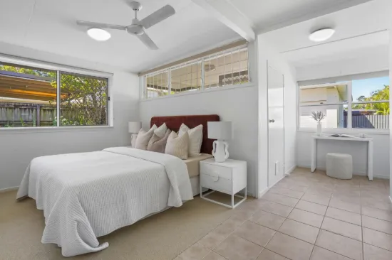 157 The Esplanade, Coombabah QLD 4216-Image