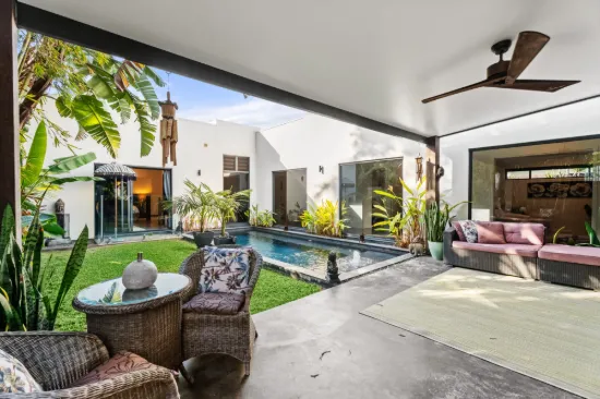 157 Truro Street, Urangan, Qld 4655