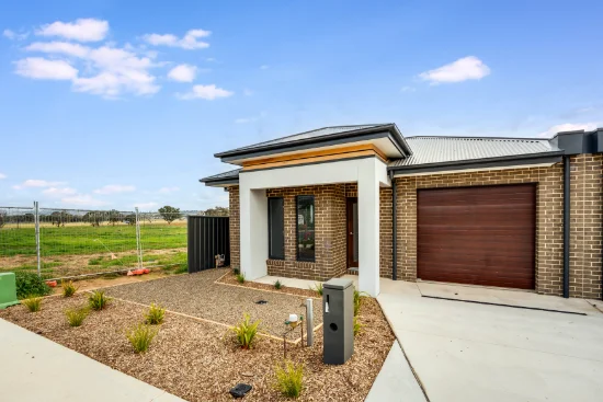 158 Riverboat Drive, Thurgoona, NSW 2640