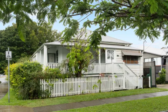 159 Rainbow Street, Sandgate, Qld 4017