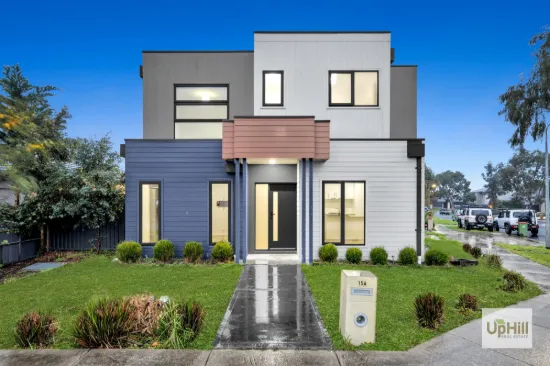 15A Lanthorn Crescent, Cranbourne East, Vic 3977