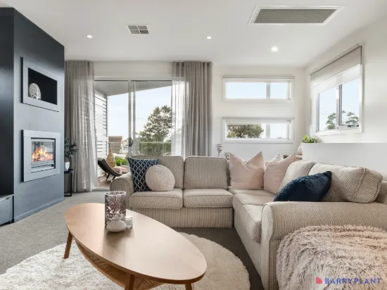 15a Leslie Avenue, Cowes, Vic 3922