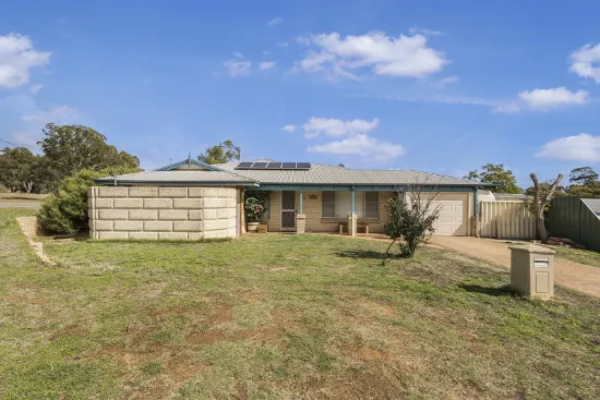 15B Buckingham Road, Swan View, WA 6056