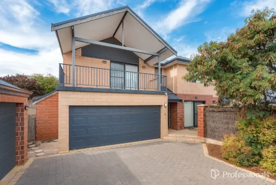 16/4 McDermott Avenue, Wandina, WA 6530