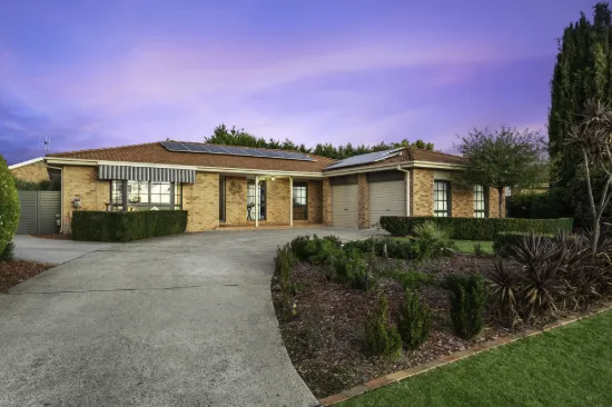 16 Acacia Drive, Jerrabomberra, NSW 2619