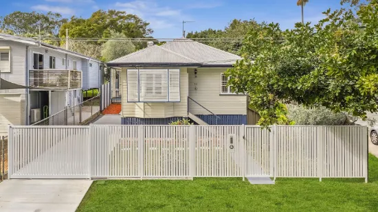 16 Agnew Street, Sandgate, Qld 4017