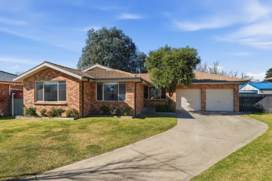 16 Alan Ridley Place, Orange, NSW 2800