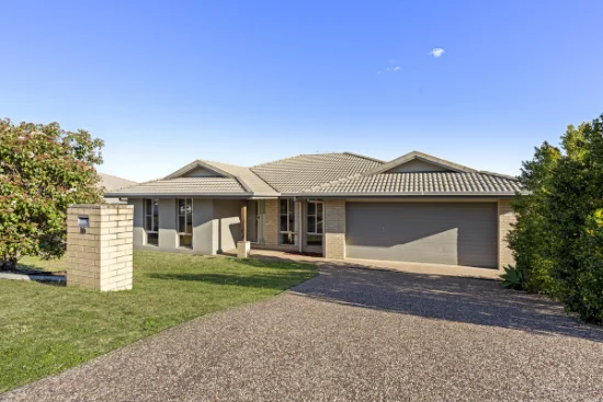 16 Alistair Street, Glenvale, Qld 4350