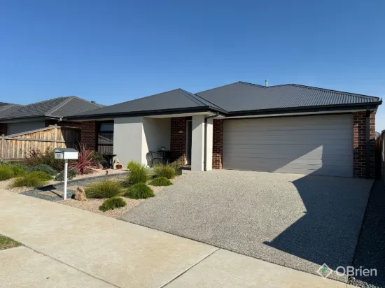 16 Angophora Street, Lucknow, Vic 3875