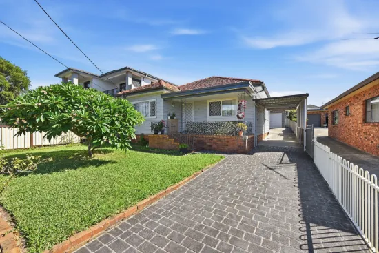 16 Arcadia rd, Chester Hill, NSW 2162
