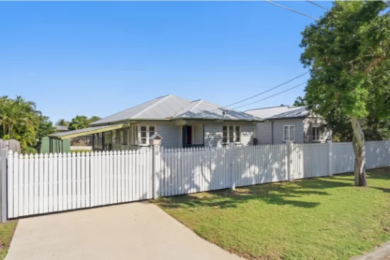 16 Barber Street, Keperra, Qld 4054 - For Rent