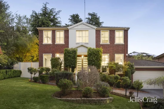 16 Barnsdale Way, Ringwood North, Vic 3134