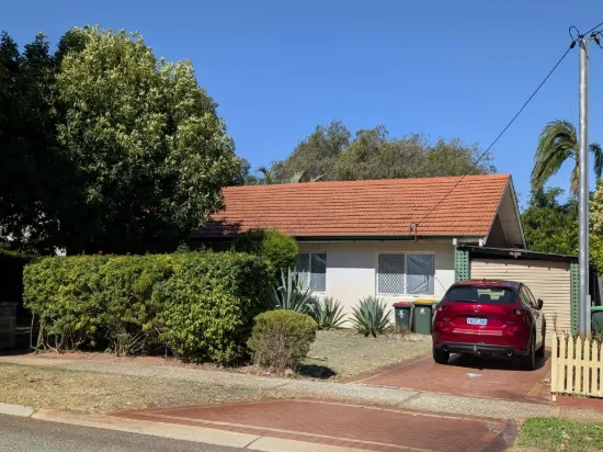 16 Bates Road, Innaloo, WA 6018