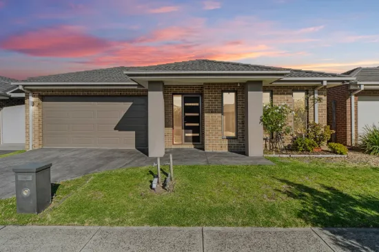 16 Beatham Way, Cranbourne East, Vic 3977