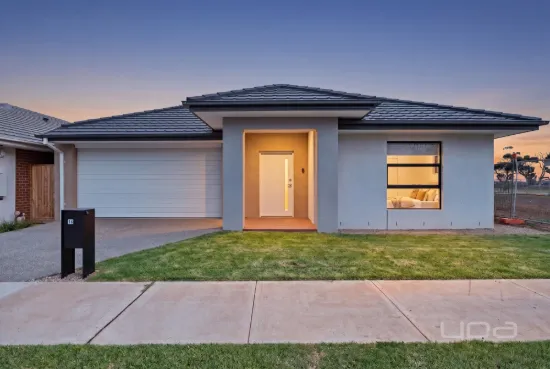 16 Belle-Fleur Way, Brookfield, Vic 3338