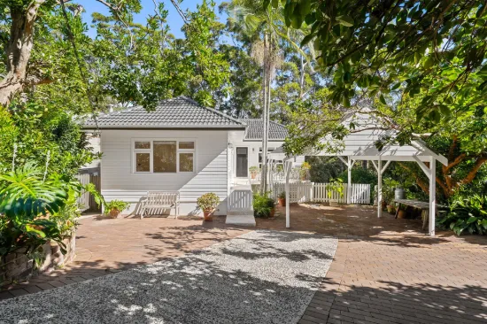 16 Bellevue Crescent, North Avoca, NSW 2260