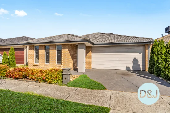 16 Bessie Dr, Cranbourne West, Vic 3977