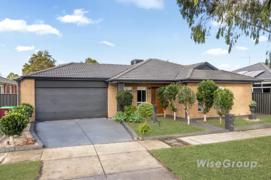 16 Boldrewood Place, Lynbrook, Vic 3975