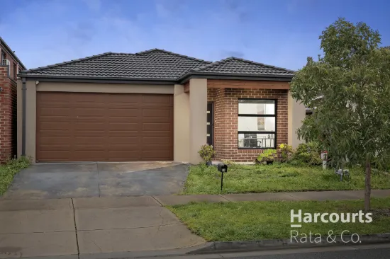 16 Botwood Street, Mickleham, Vic 3064
