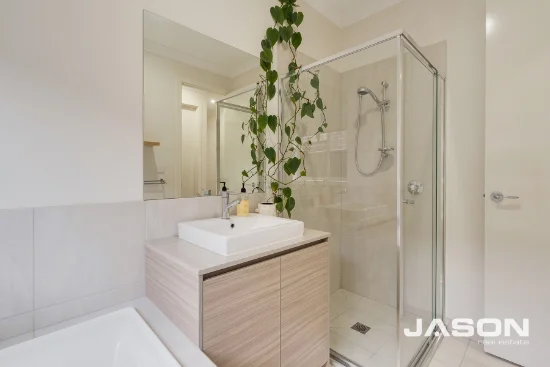 16 Brabourne Street, Mickleham, Vic 3064-Image