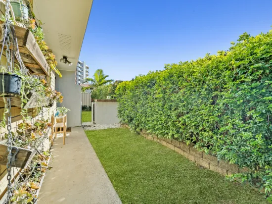 16 Brooke Avenue, Palm Beach, Qld 4221-Image