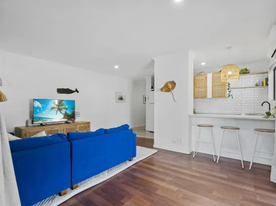 16 Brooke Avenue, Palm Beach, Qld 4221-Image
