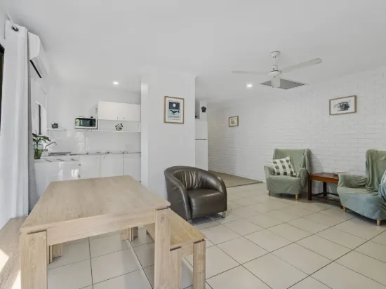 16 Brooke Avenue, Palm Beach, Qld 4221-Image