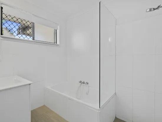 16 Brooke Avenue, Palm Beach, Qld 4221-Image