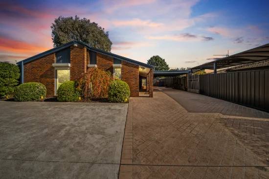 16 Bugden Avenue, Gowrie, ACT 2904