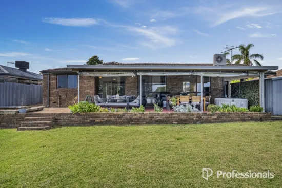 16 Burntoak Way, Kingsley, WA 6026