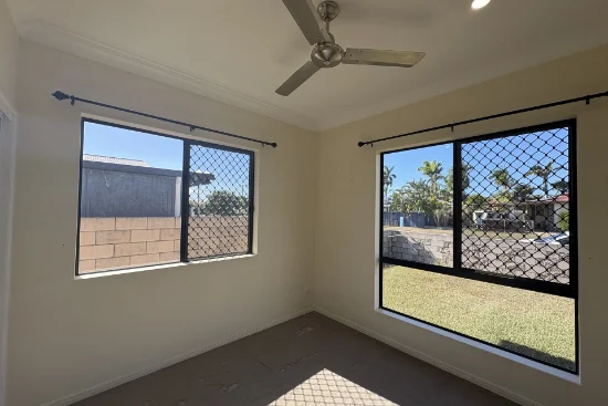 16  Callide Crescent, Barney Point, Qld 4680-Image