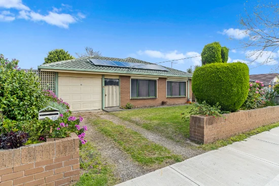 16 Campbell Parade, Cranbourne, Vic 3977