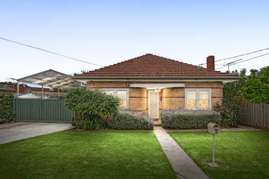 16 Carter Crescent, Werribee, Vic 3030