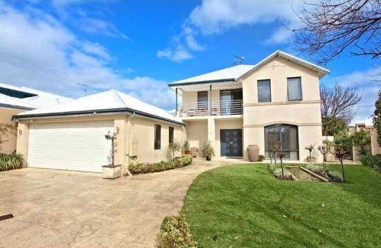 16 Cervantes Drive, Erskine, WA 6210