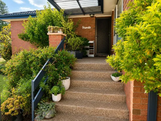 16 Chaperon Crescent, Minto NSW 2566-Image
