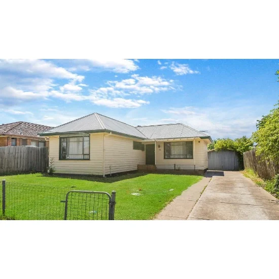 16 COBHAM STREET, St Albans, Vic 3021
